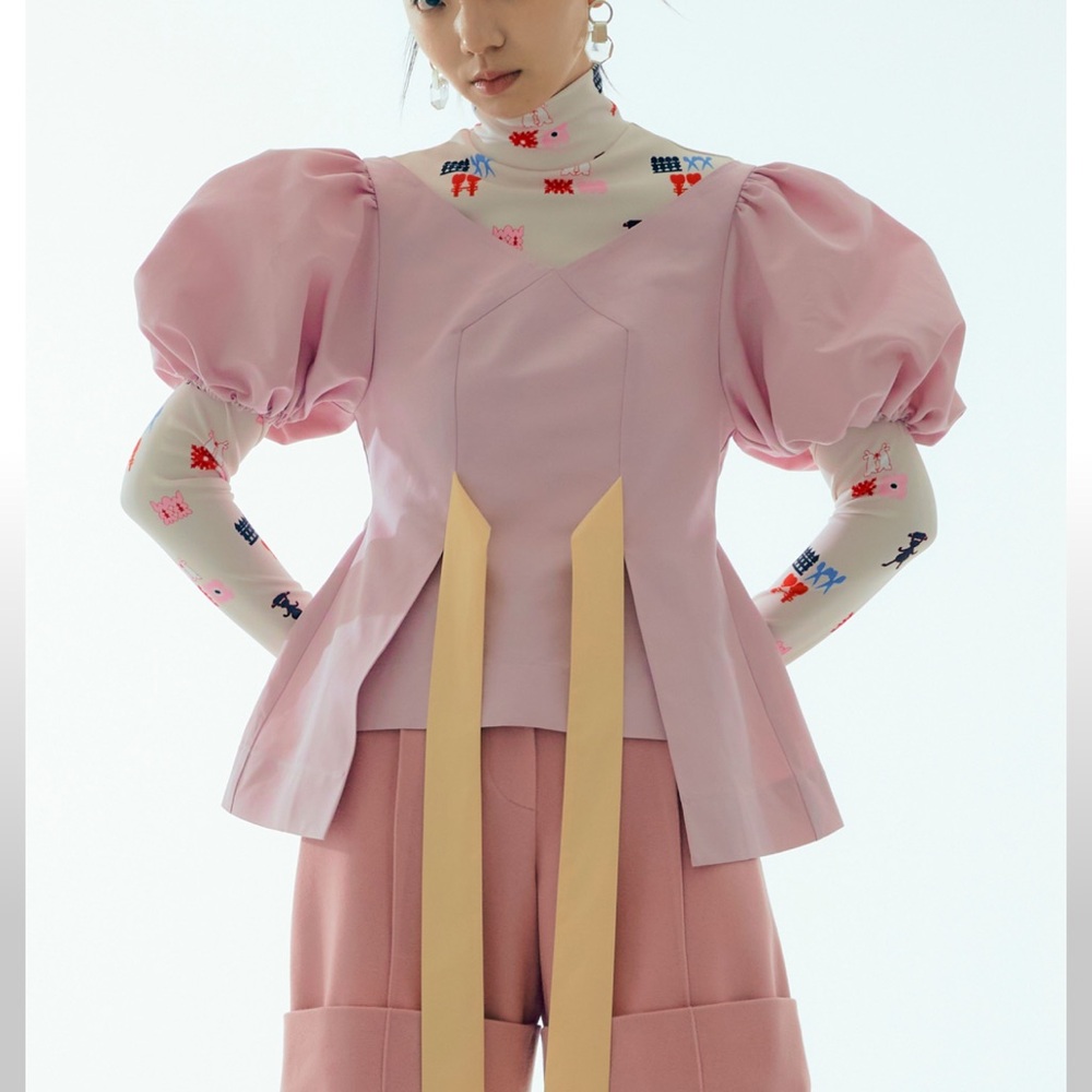 NWT MINJUKIM Pink Puff Sleeve Top